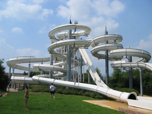 Бассейн Игрушки на открытом воздухе Водные игры для взрослых Слайд Труба Парк Игры для детей