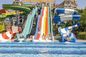 Детский аквапарк на открытом воздухе Слайд Игровая площадка Игровые аксессуары Плавательный слайд Ширина 8 м