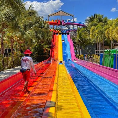 Хорошая цена. Commercial Water Park Slide with 6-10mm Thickness Fiberglass for 5-10 Passengers and 100-500kg Capacity онлайн