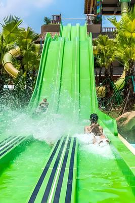 Хорошая цена. High-Speed Racing Rainbow Fiberglass Slide for Commercial Water Parks with 30-60 Days Delivery онлайн