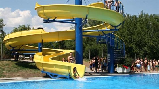 Хорошая цена. OEM Детские развлечения Водный парк Оборудование Водный бассейн Детские горки онлайн