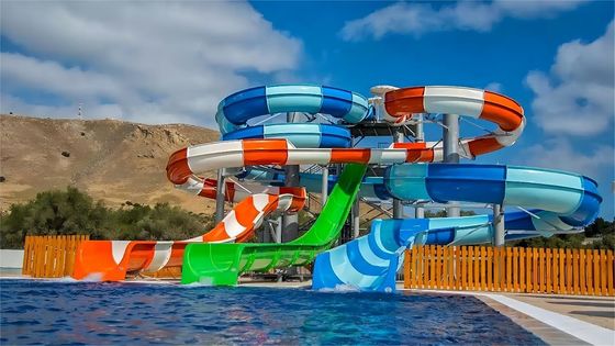 ODM на заказ Плавательный бассейн игровой системы оборудования водяной горки из стекловолокна для продажи