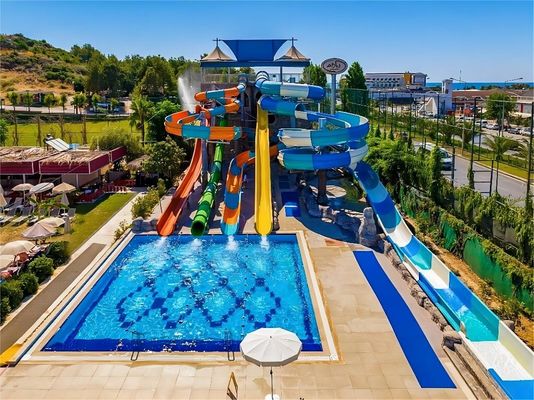 Внутренний бассейн и бассейн для детей