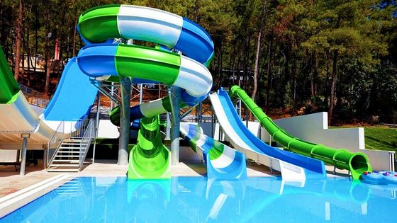 Забавный аквапарк Взрослые Водные игры Специальное стекловолокновое горки для бассейна