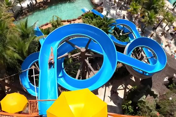 Хорошая цена. Summer Hot Selling Large-Scale Water Park Slide Fiberglass Spiral with Design Service Water Play Equlpment One-year Warranty онлайн