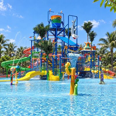 Large Commercial Amusement Park Equipment With Water Slide Rides Speed Spiral Lanes With Customized Design